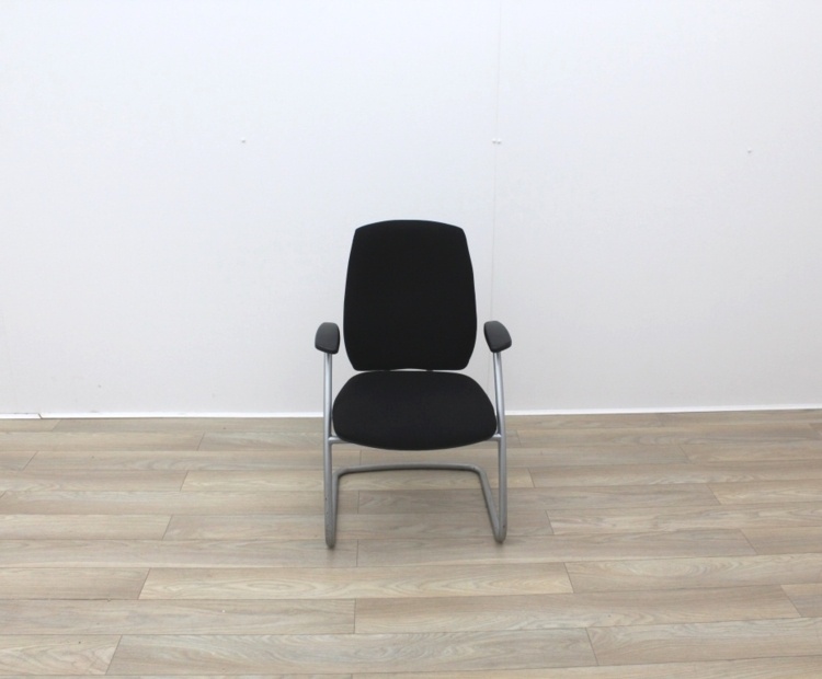 Black Fabric Meeting Chairs 