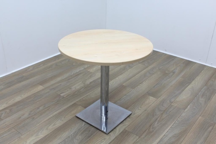 Maple Round Table 800mm