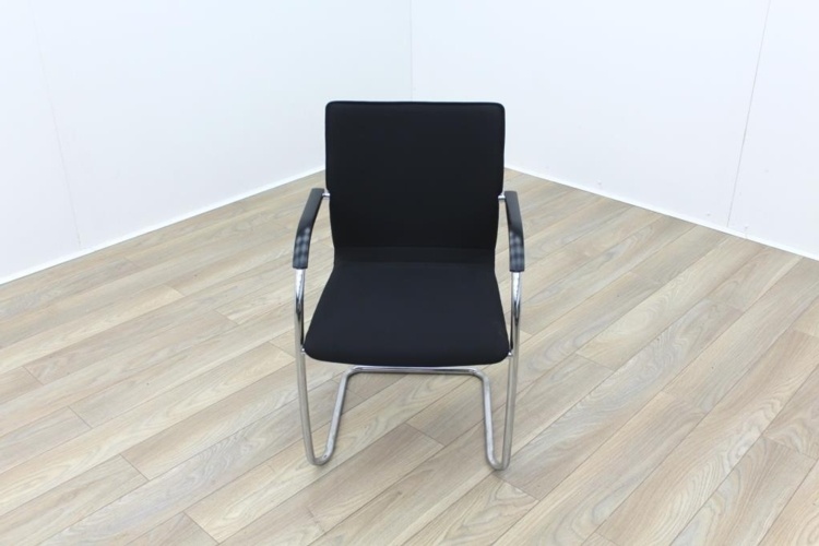 Brunner Black Fabric Cantilever Meeting Chair