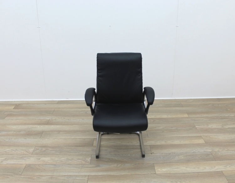 Black Faux Leather Meeting Chairs With Folding Back