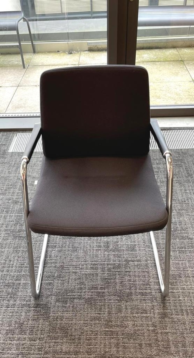 Intersthul Black Fabric Meeting Chairs
