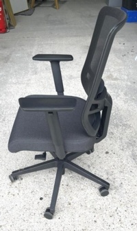 Brand New Ergo Twist Operator Chair - Thumb 3