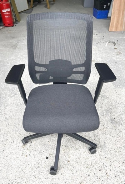 Brand New Ergo Twist Operator Chair