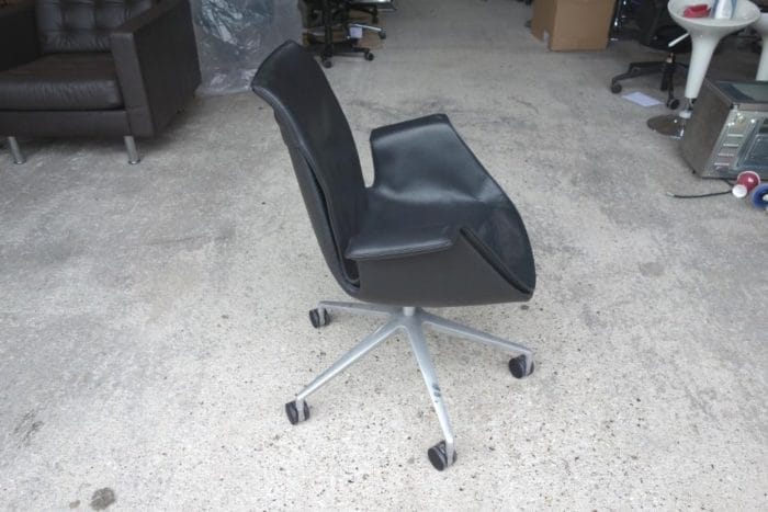 Knoll Black Leather Meeting Chair